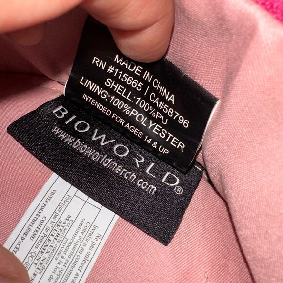 Kirby Bioworld Circle Crossbody Bag Purse Nintendo Pink White Missing Straps - Picture 14 of 14